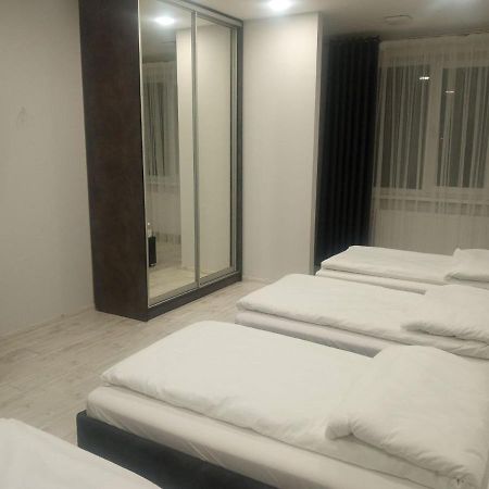 Як Вдома ! Apartman Ungvár Kültér fotó